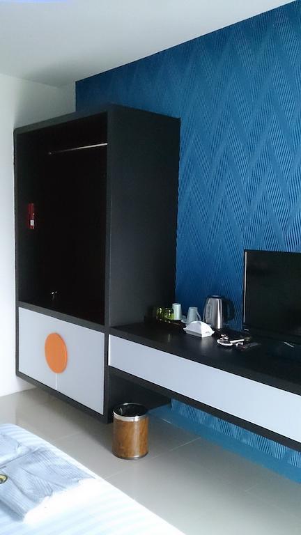 De Ja Moon Hostel شيانغ ماي الغرفة الصورة