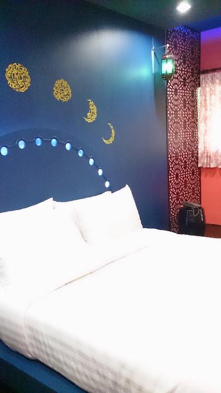 De Ja Moon Hostel شيانغ ماي الغرفة الصورة